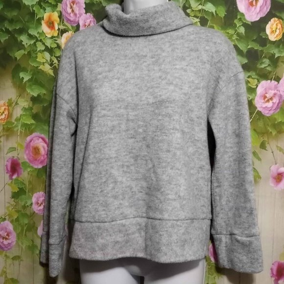 a new day Tops - Women's Sweater Shirt Turtle Neck- A New Day size Small
